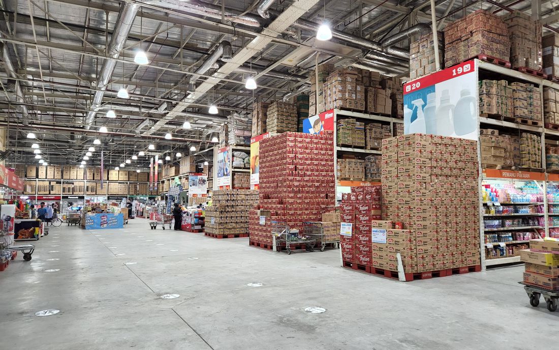 A Turkish manufacturer's first-year warehouse checklist in Uzbekistan